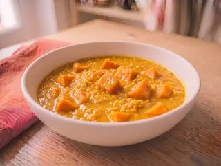 Dahl de lentilles corail et patate douce