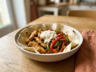 Chicken fajitas with bell peppers