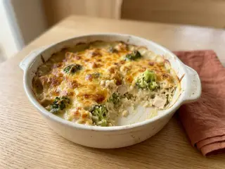 Cheesy chicken, broccoli and rice casserole
