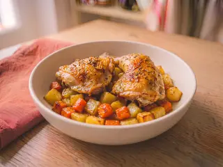 Poulet rôti aux pommes de terre et carottes