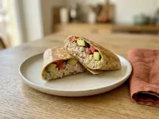 Wrap au thon et avocat